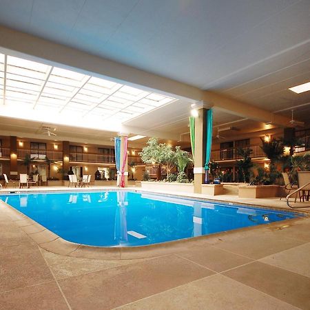 Plaza Inn & Suites Хагерстаун Экстерьер фото